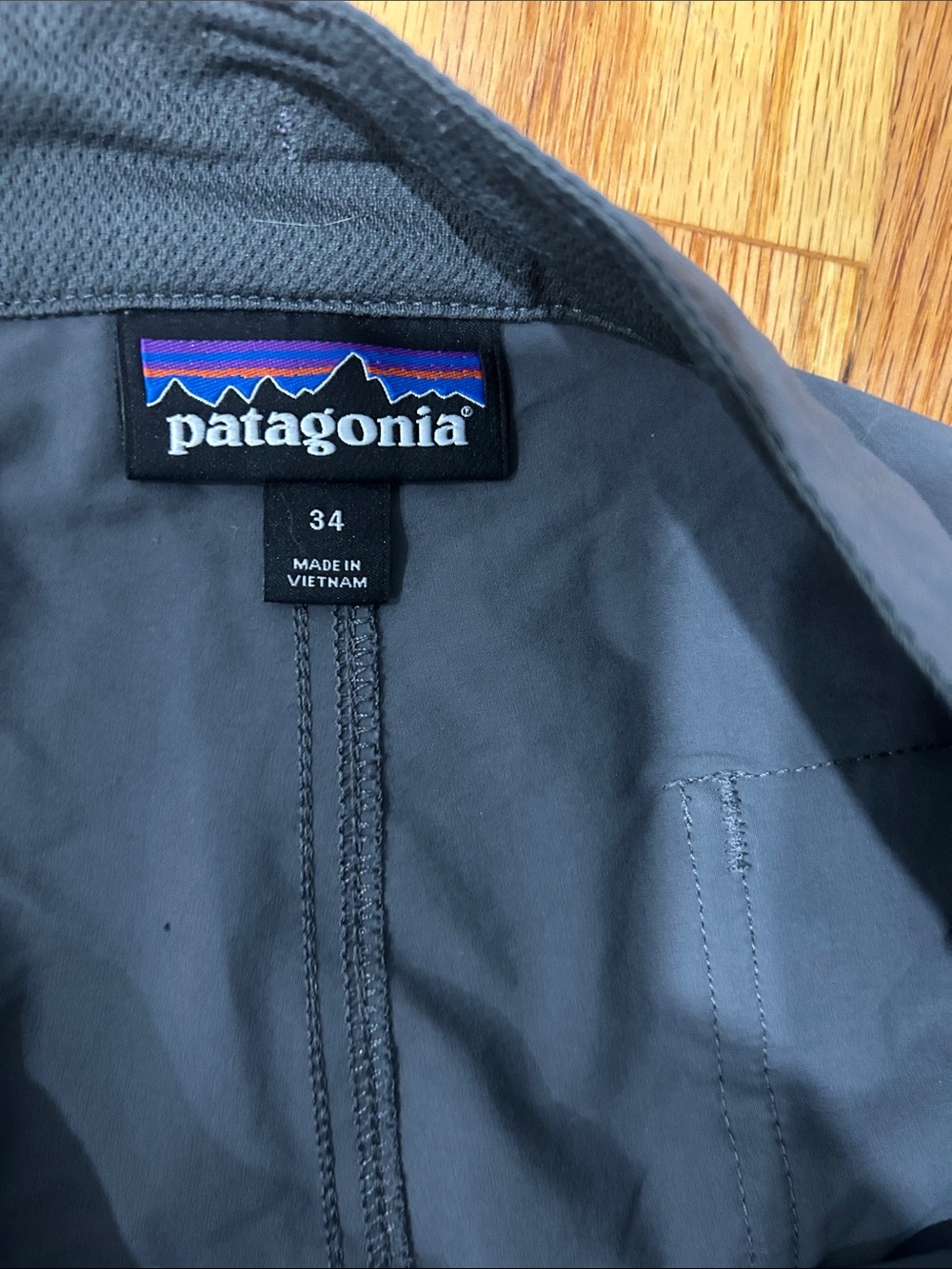 Patagonia Men's Cargo Pants - Dark Gray - Picture 2 of 8